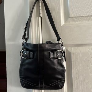 Authentic Coach handbag Firm Price!
